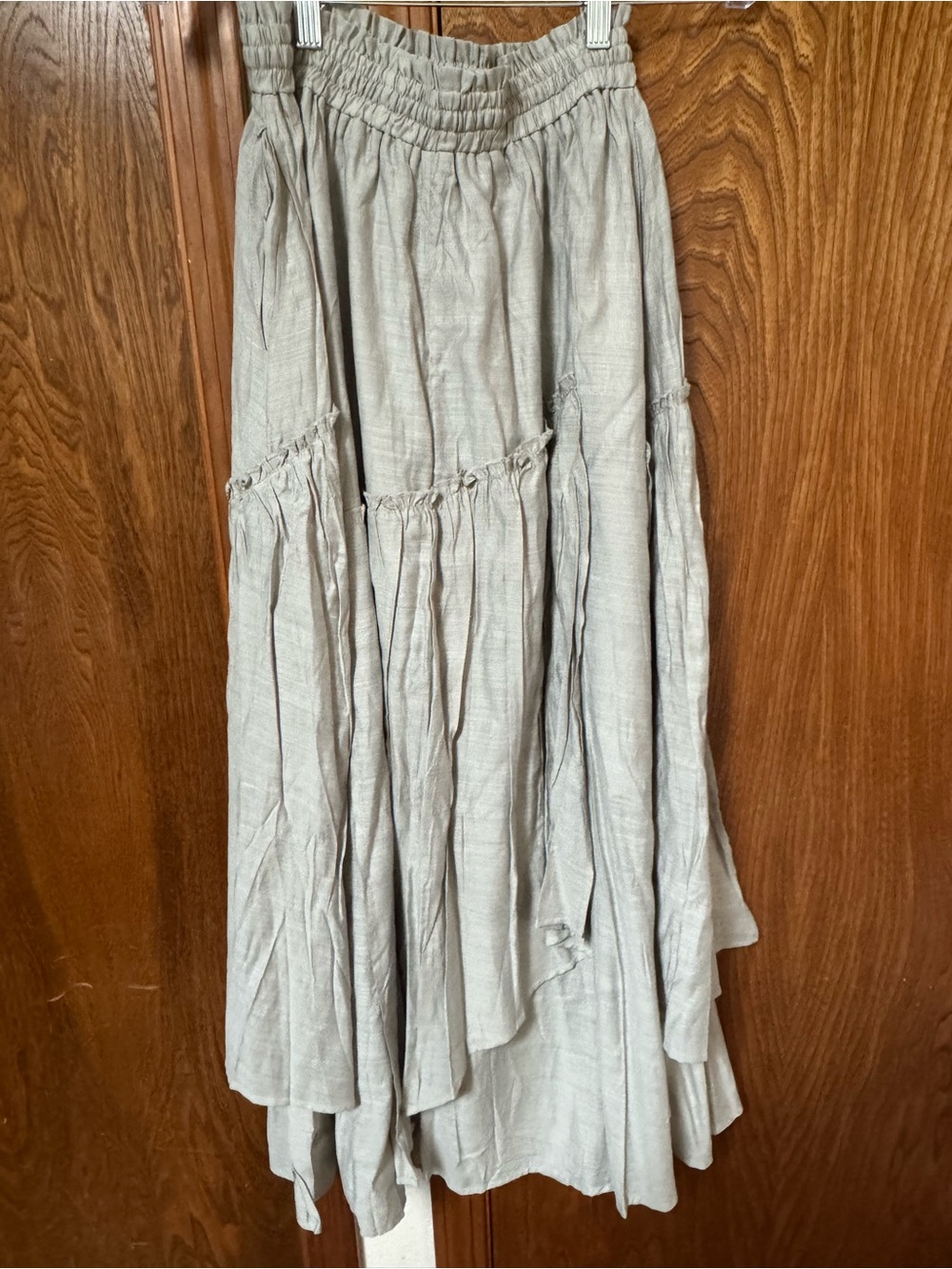 Flowing Light Gray High-Low Tiered Maxi Skirt